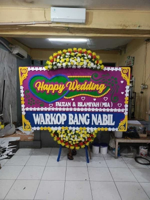 Papan Bunga di Ruko Bekasi Barat